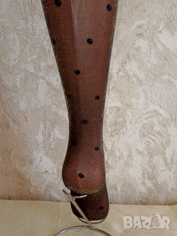 Италиански нов черен чорапогащник със златист брокат и точки, снимка 4 - Бельо - 43695080