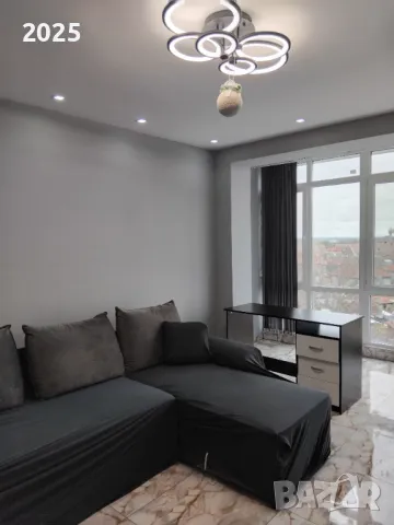 Продавам едностаен в идеален център след основен луксозен ремонт и обзавеждане с панорамна гледка, снимка 1