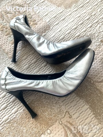 Уникални скъпи сребристи обувки CAFENOIR Италия, снимка 2 - Дамски обувки на ток - 33198245