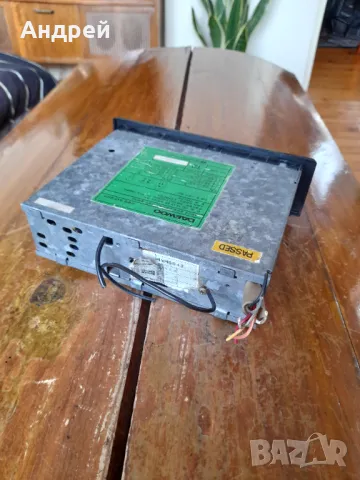 Стар автомобилен радиокасетофон Daewoo, снимка 4 - Други ценни предмети - 48632243