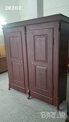 Антикварен гардероб за връхни дрехи, снимка 3 - Гардероби - 53273605