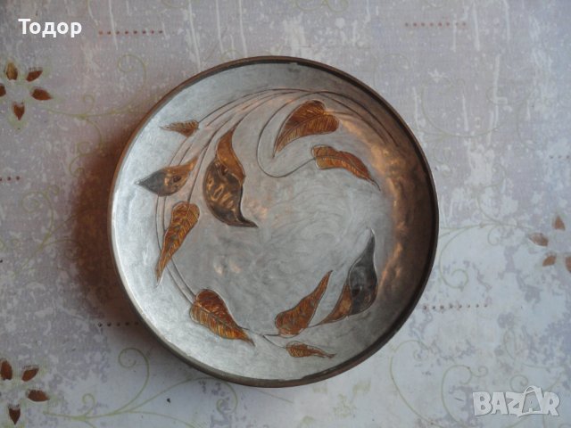 Страхотна бронзова чиния с емайл 2, снимка 2 - Антикварни и старинни предмети - 43553079