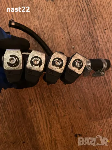 Газов инжекцйон с рейка 67R-01 4303 110R-004304 и газови дюзи инжектори 10R 036710, снимка 3 - Части - 49518000