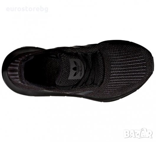 Спортни обувки Adidas Swift Run CM7919, Sneakers, Размер 36 2/3 , снимка 3 - Маратонки - 33356406