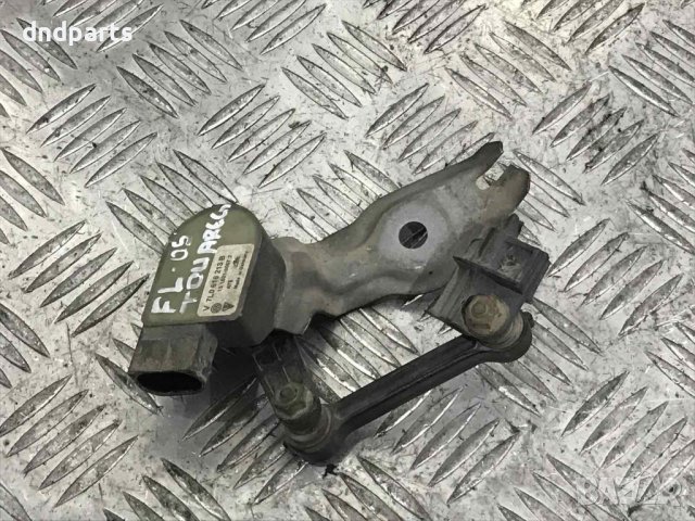 Преден ляв датчик ниво светлини VW Touarteg,2005г.