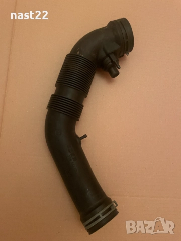 Маркуч въздущен филтър  Голф 5 1.6 102/VW GOLF 5/1KO 129 684, снимка 3 - Части - 52471063