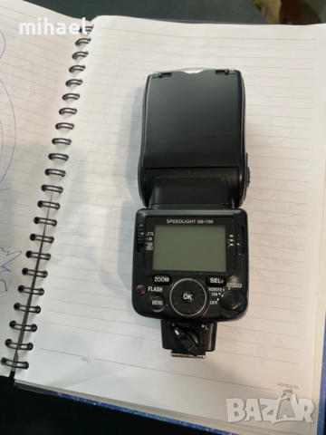 Продавам светкавица никон сб 700 /nikon sb 700/