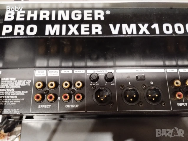 миксер Behringer VMX1000, снимка 6 - Ресийвъри, усилватели, смесителни пултове - 50911444
