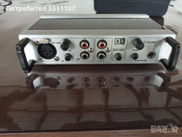 Native Instrument Audio 8, снимка 6 - Други - 53237120