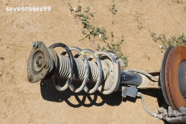 Шенкел преден ляв главина макферсон спирачен апарат Мазда 3 2008 2.3i 158hp Mazda 3 седан , снимка 5 - Части - 50946714