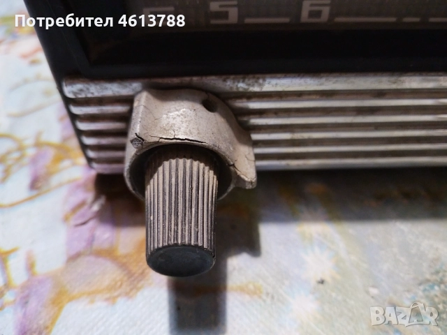 Старо радио за Москвич , снимка 2 - Радиокасетофони, транзистори - 52914614