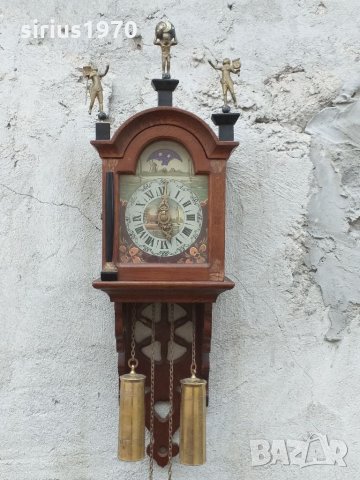 Фризийски ръчно рисуван часовник с Ден и Нощ механизъм, снимка 1 - Стенни часовници - 32252454