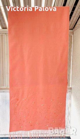 Нежен красив шал SARAH 70% коприна,30% памук, снимка 3 - Шалове - 35615582