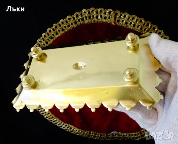Кралски бронзов съд,бижутерка,барок. , снимка 4 - Антикварни и старинни предмети - 36673910
