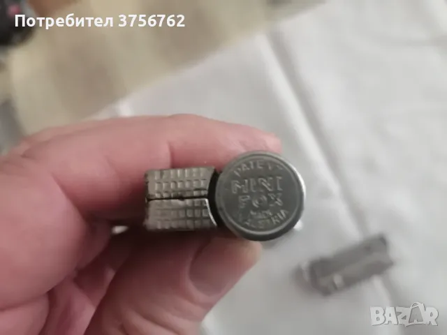 Продавам стари ,бензинови запалки от 70-те, снимка 4 - Антикварни и старинни предмети - 49906657