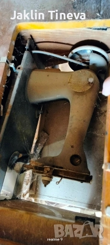 Руска шевна машина, снимка 2 - Антикварни и старинни предмети - 52958776