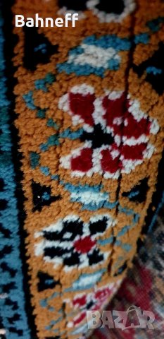 Килим персийски 