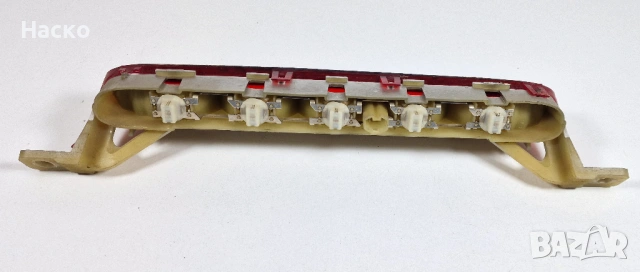 Трети Стоп Заден Капак Toyota Corolla Verso Тойота Корола Версо 2004г-2008г, снимка 2 - Части - 53482236