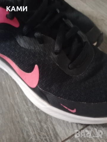 NIKE revolution 35.5, снимка 16 - Детски маратонки - 52435815