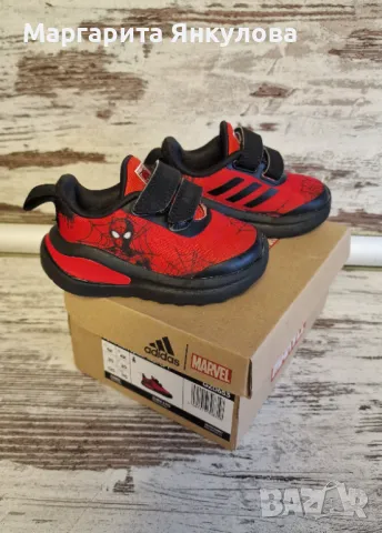 Adidas Marvel маратонки за бебе / детски