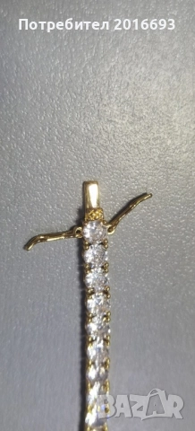 Дамска гривна с кристалчета., снимка 4 - Гривни - 52939376