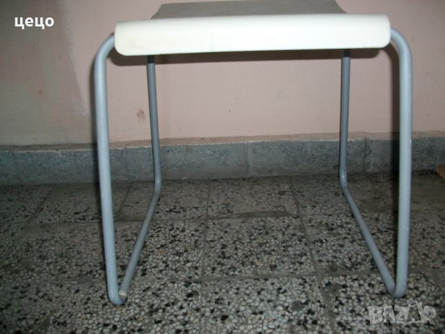 Метално столче продавам, снимка 1 - Столове - 43675721
