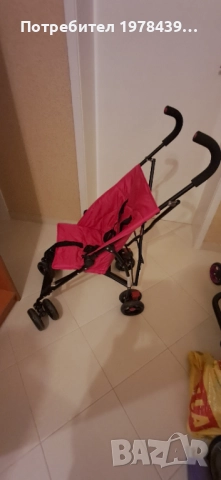 Детска количка тип чадър нова 