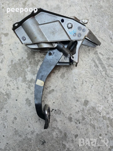 Педал за спирачка на Хонда Сивик 8, снимка 2 - Части - 50746915