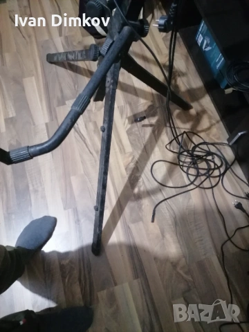 Стойка за два клавира , снимка 2 - Стойки, 3D очила, аксесоари - 53075902