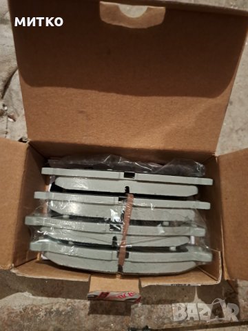 нови накладки Мазда 626