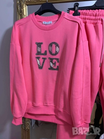 дамски екипи 