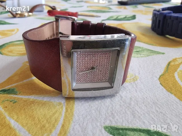 DKNY дамски часовник , снимка 5 - Дамски - 49585802