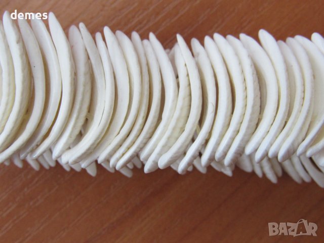 Гривна от морски миди, ластична