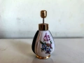 Страхотно Старо Порцеланово Шише За Парфюм, снимка 1