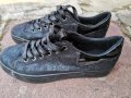 Черни лъскави кецове, снимка 1 - Дамски ежедневни обувки - 37894110