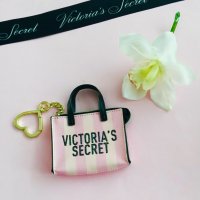 Подарък за жена  Victoria’s Secret Оригинални, снимка 4 - Романтични подаръци - 33589758