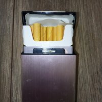 Метална кутия за цигари, снимка 6 - Табакери - 44010906