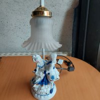 Порцелан лампа , снимка 2 - Настолни лампи - 37138612