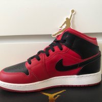 Маратонки оригинални NIKE AIR JORDAN 1 MID REVERSE BRED, снимка 4 - Детски маратонки - 43386306