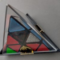 pyraminx mefferts 1981 г пъзел в стила на Кубчето на Рубик., снимка 2 - Колекции - 34705455