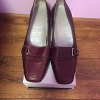 Красиви обувки за зряла дама-естествена кожа-12лв, снимка 1 - Дамски обувки на ток - 33658905