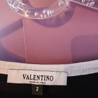 Дамска блуза Valentino, снимка 2 - Тениски - 43803492