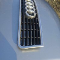Решетка с емблема на преден капак за Audi А4 Б6 (2001-2004), снимка 3 - Части - 43610745