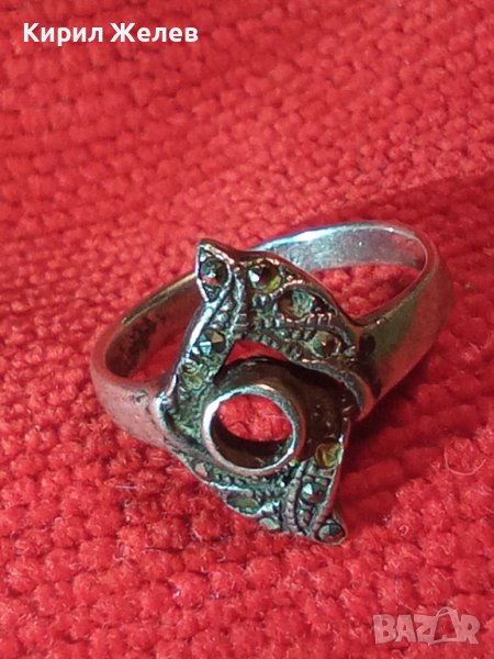 СТАР СРЕБЪРЕН ПРЪСТЕН СРЕБРО 925 с ПРАЗНО ГНЕЗДО За ВГРАЖДАНЕ на СКЪПОЦЕНЕН КАМЪК 34415, снимка 1