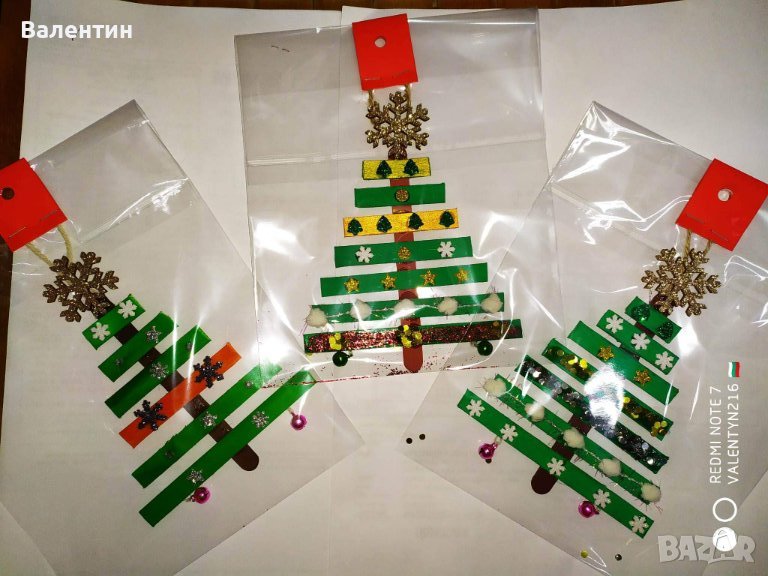 Елха - от дърво - ръчно изработена - с декорация, снимка 1