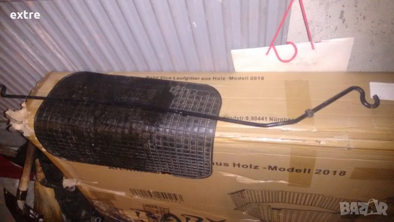 Щека преден капак за VW GOLF Mk III (1H1) 1.6 (1991 - 1998), снимка 1