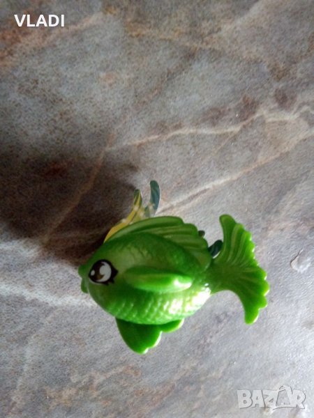 Зелена рибка , снимка 1