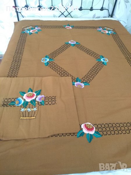 Кувертюра за легло с калъфка и покривка за маса, снимка 1
