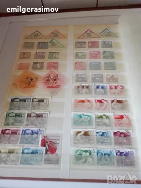 Класьор с пощенски марки и лот картички., снимка 1