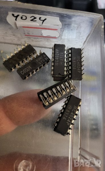 Интегрална схема 4024, снимка 1
